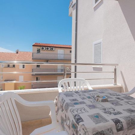 Apartmani Vujcic Makarska Esterno foto