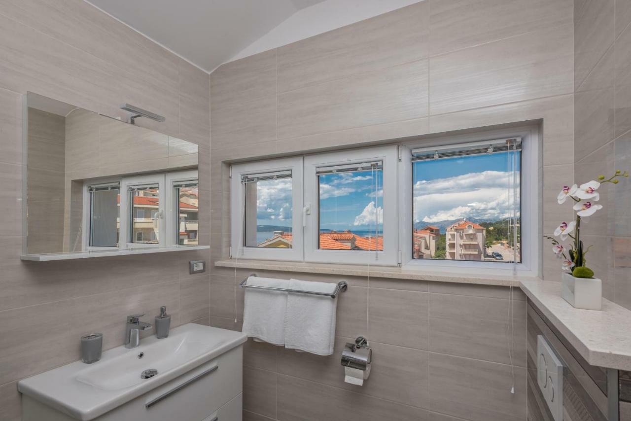 Apartmani Vujcic Makarska Esterno foto