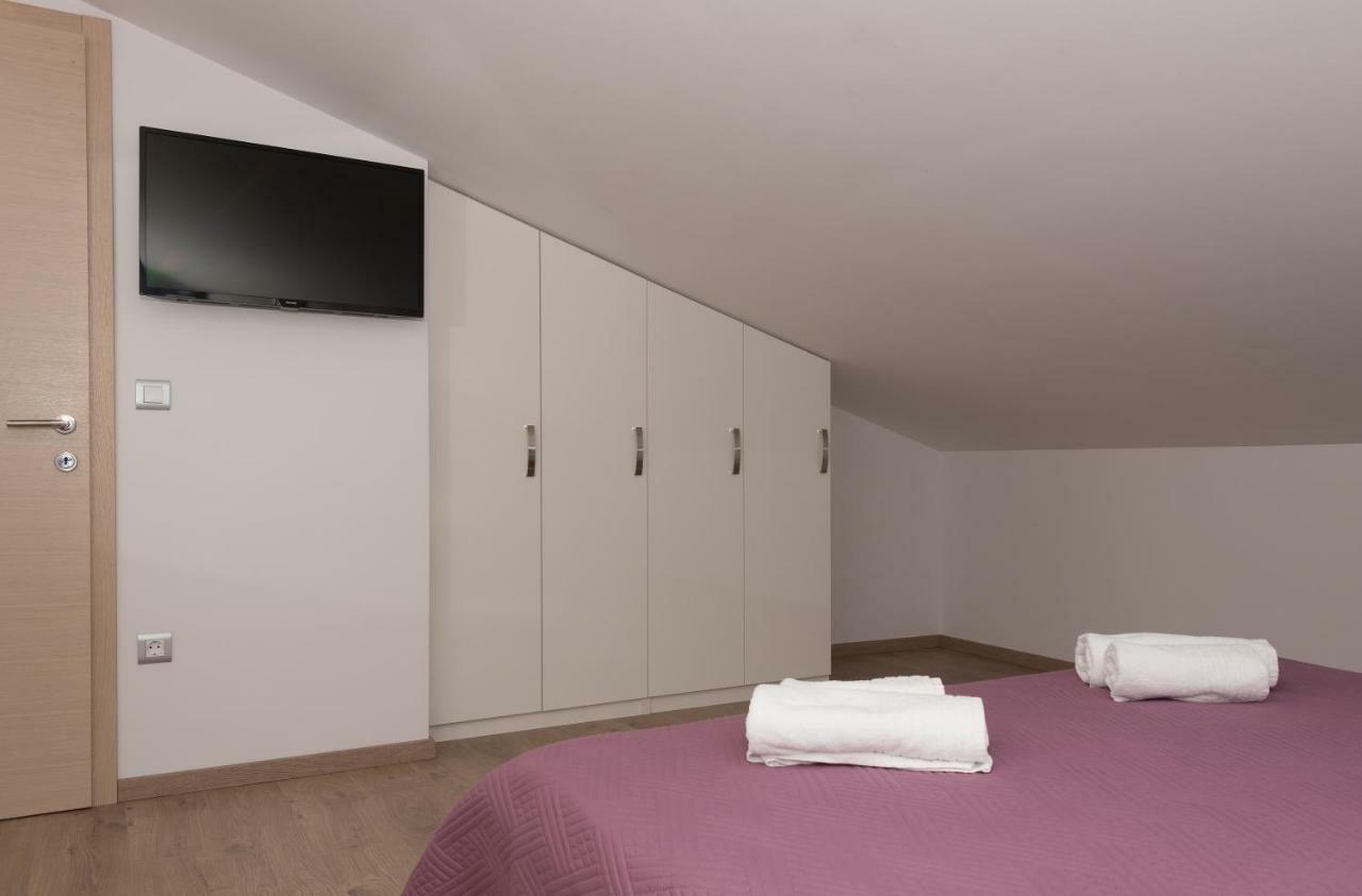 Apartmani Vujcic Makarska Esterno foto